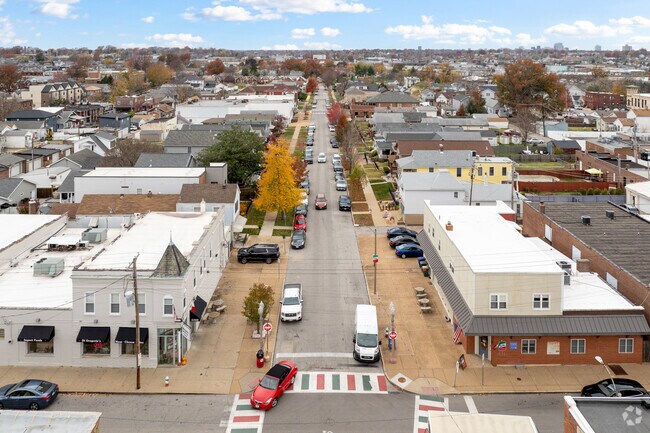 The walking streets of The Hill are only a few blocks from the residential areas.