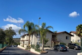 529 Alturas Rd, Fallbrook, CA 92028