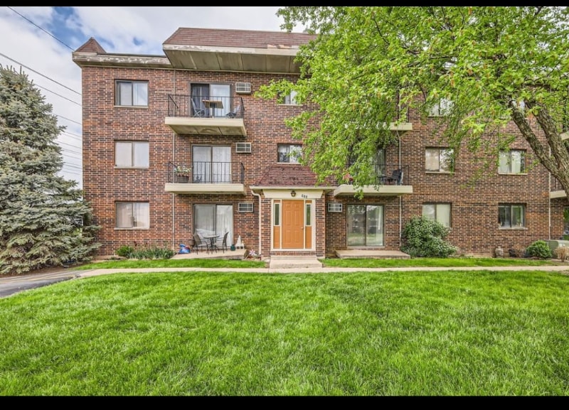 953 N Rohlwing Rd unit 201a Unit 201a, Addison, IL 60101 - photo 1
