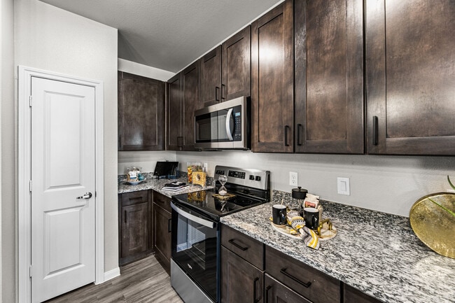 The Summit At Walnut Creek, Alvarado, TX 76009 - photo 4