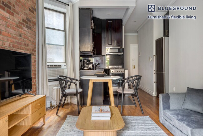 250 Mott St unit FL3-ID1229, New York, NY 10012 - photo 3