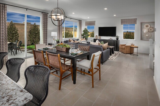 2011 Peony St unit 36334384, Hollister, CA 95023 - photo 6