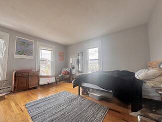 6 Rice St Unit 2, Cambridge, MA 02140
