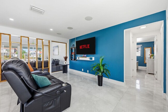 4644 Bay Crest Dr unit ID1337487P, Tampa, FL 33615 - photo 6