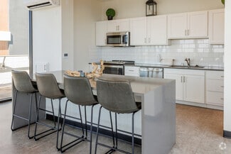 110 W Ocean Blvd, Long Beach, CA 90802