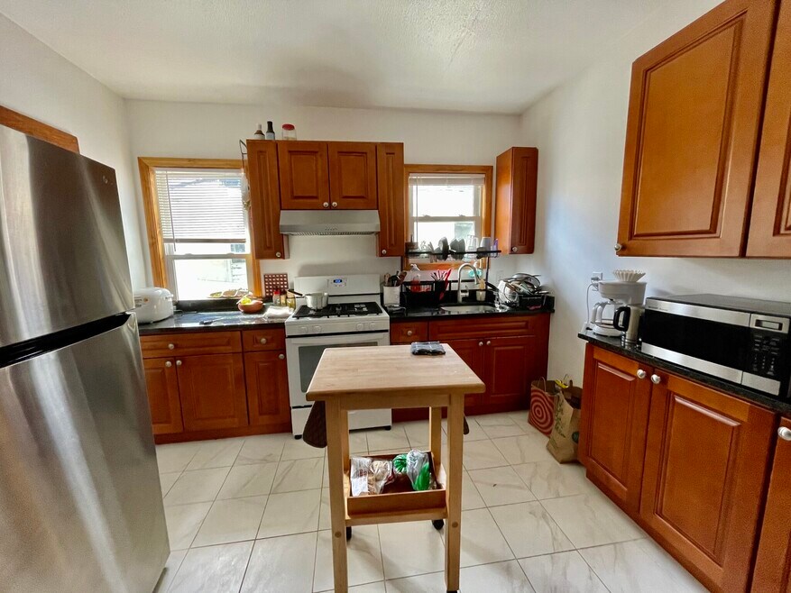 84 Allston St unit 2, Allston, MA 02134 - photo 1