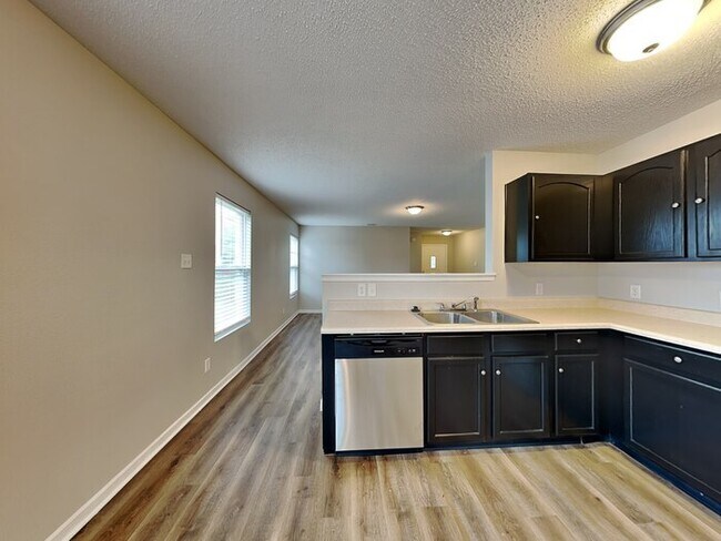 7938 Hydrangea Ct, Camby, IN 46113 - photo 5