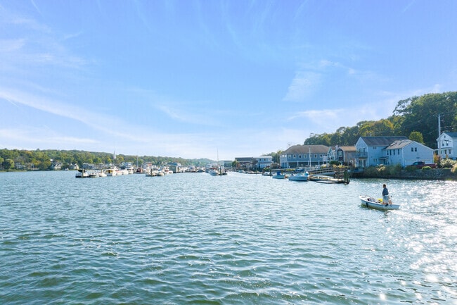 Fair Haven residents can enjoy a day on the water along the Quinnipiac River.