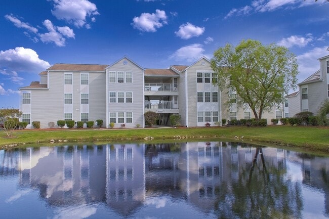 2269 Essex Dr unit 2269 J, Myrtle Beach, SC 29575 - photo 2