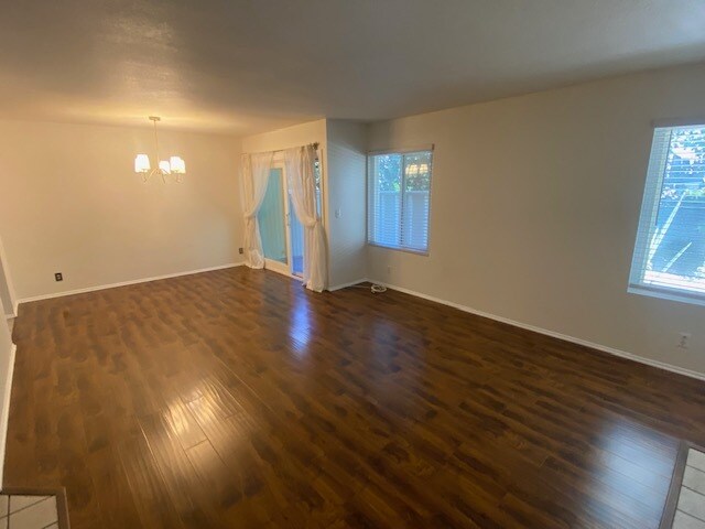 22113 Burbank Blvd, Woodland Hills, CA 91367 - photo 2