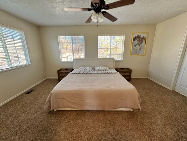 1586 W Compass pt Ln, West Jordan, UT 84084 - photo 4