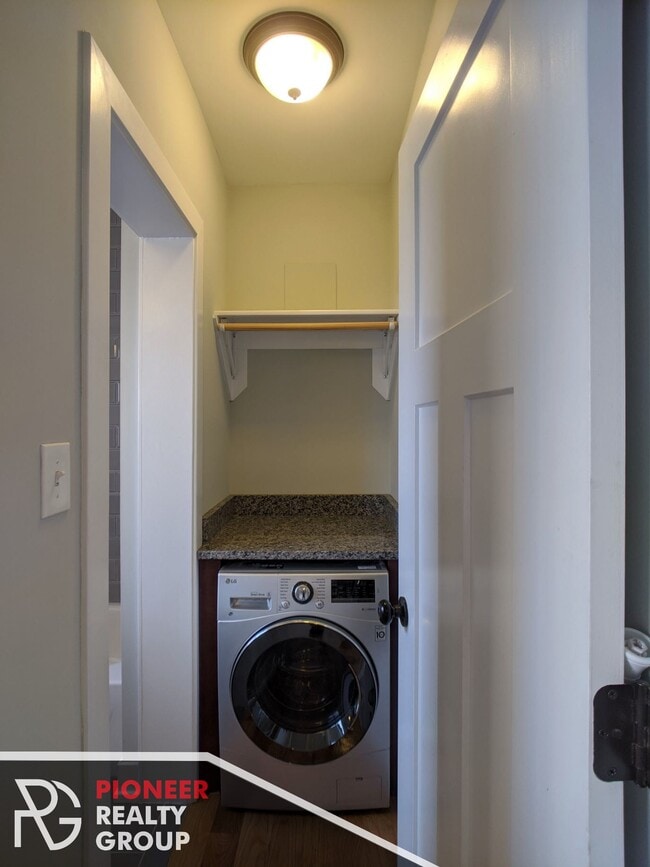 560 W Arlington Place unit 607, Chicago, IL 60614 - photo 7