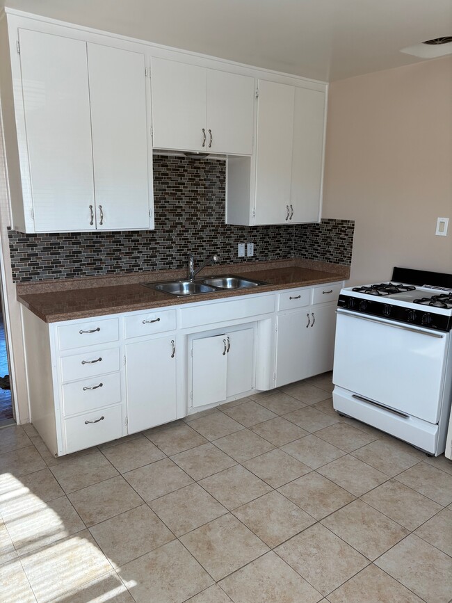 5141 Dailey Ct, La Mesa, CA 91942 - photo 4