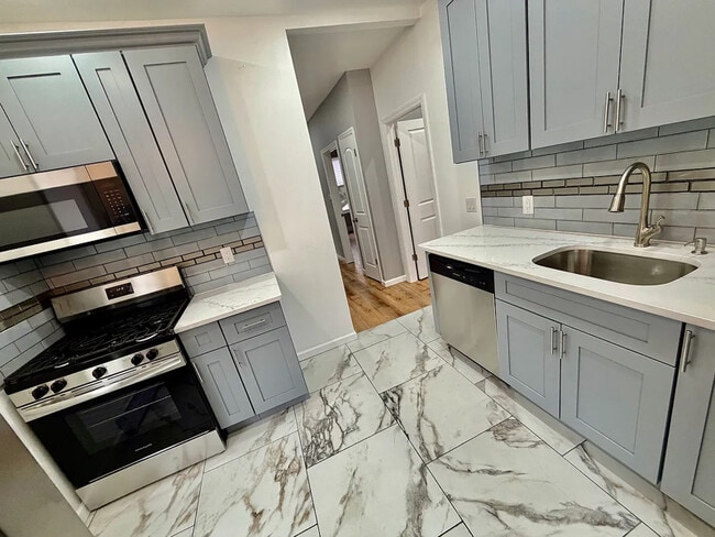 33 Moulton Ave, Dobbs Ferry, NY 10522 - photo 2