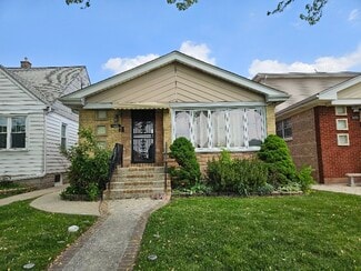 4535 N Sayre Ave, Harwood Heights, IL 60706