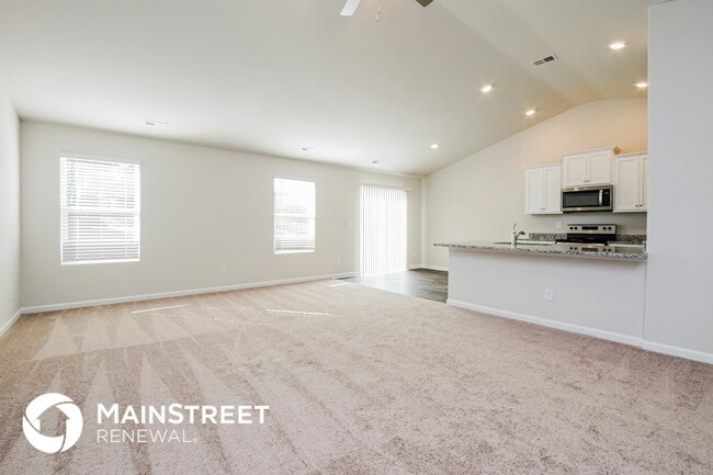 205 Indian Summer St, Zebulon, NC 27597 - photo 4