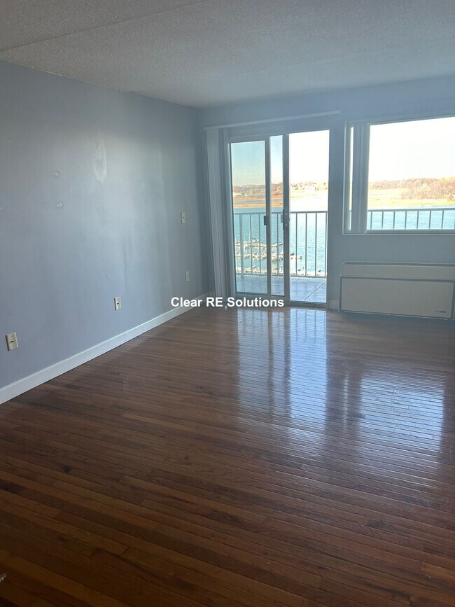 Captain Cove's Condominiums, Quincy, MA 02169 - photo 3