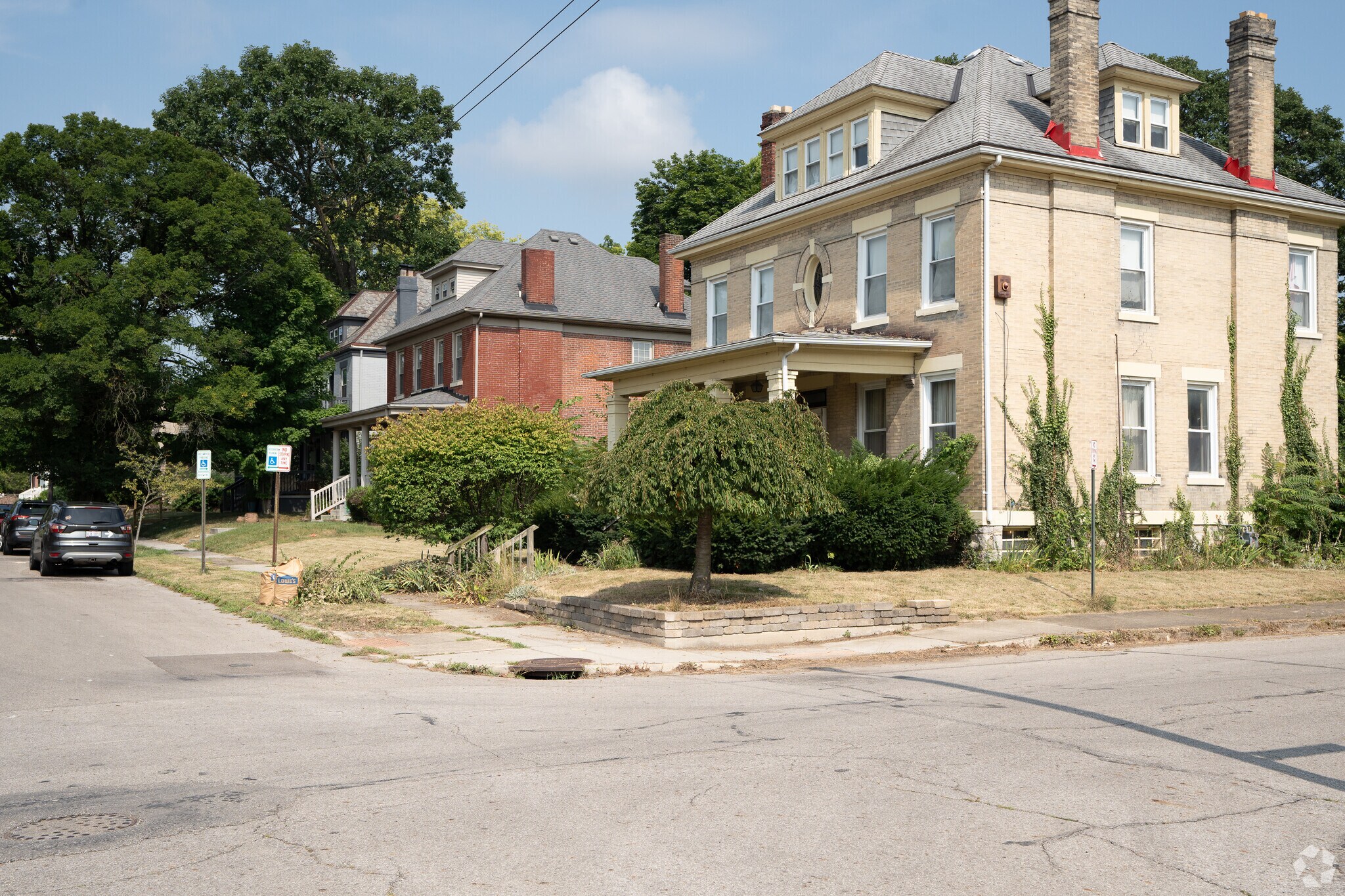 Woodland Park has wide streets that are great for walking.
