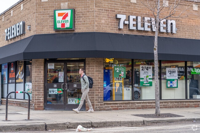 Many residents get their shopping done at 7-Eleven near Tri-Taylor.