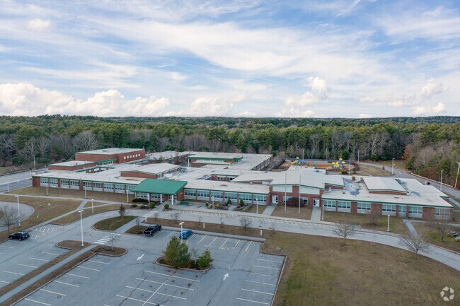 North Pembroke Elementary School in Pembroke received an overall B+ rating by Niche.