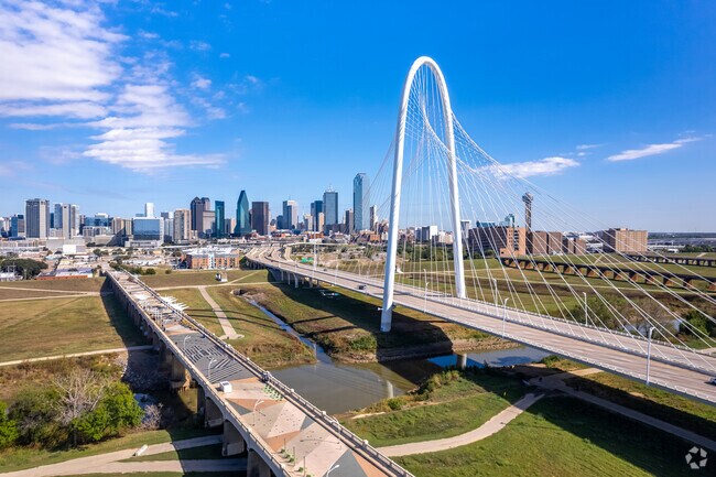 Dallas, a modern metropolis in North Texas, is both a commercial and cultural hub of the region.