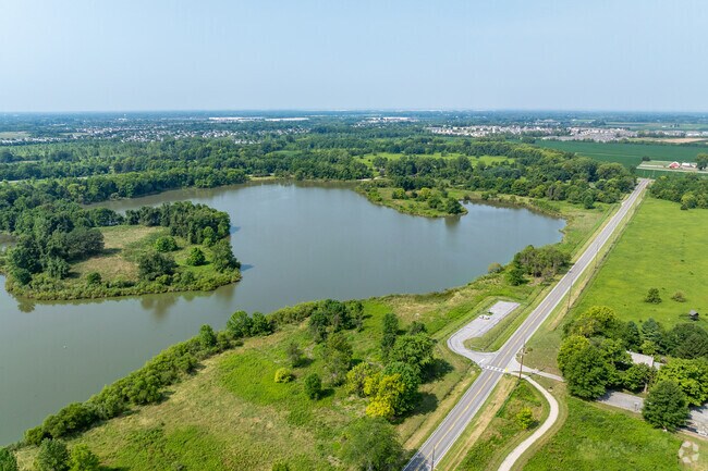 Pickerington Ponds Metro Park is near Violet with over 1,600 acres to explore.