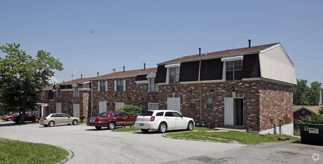 Woodknoll Townhomes, Saint Louis, MO 63136 - photo 2