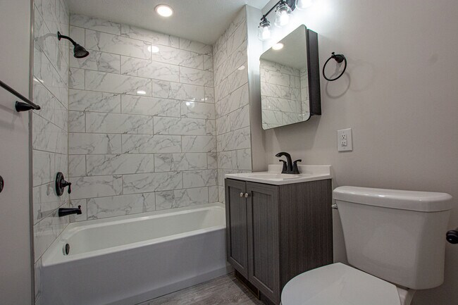 3812 Dodge St, Omaha, NE 68131 - photo 3