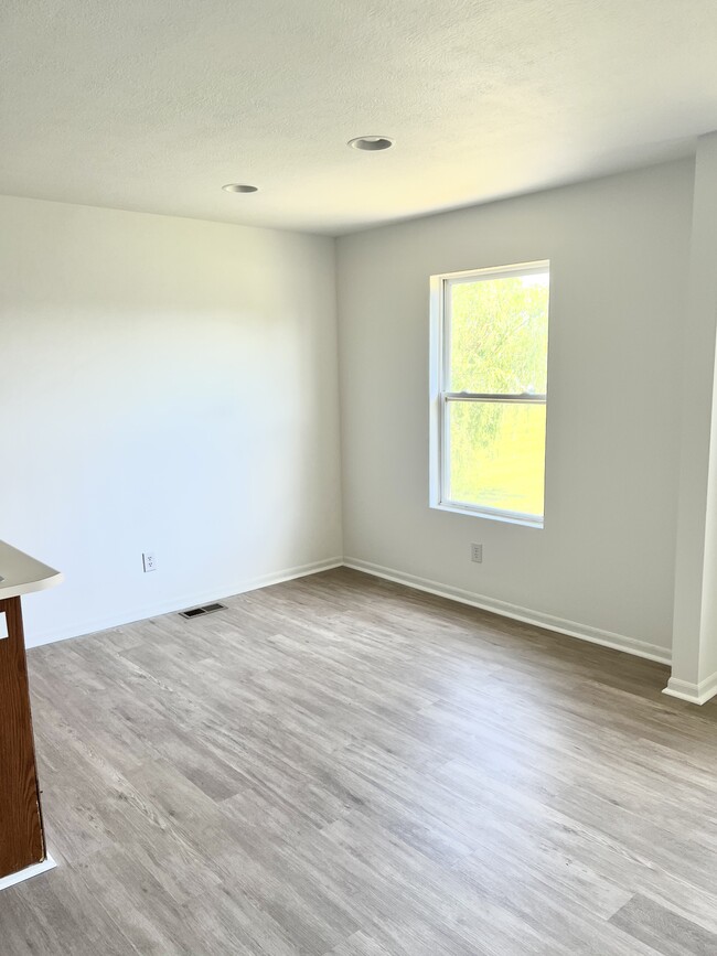 Dining area connected to the kitchen