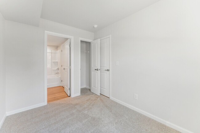 3232 Dannelly Towns Aly, Charlotte, NC 28208 - photo 7