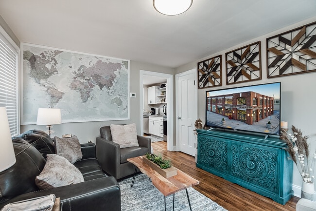 197 Seward Ave, Bristol, VA 24201 - photo 5