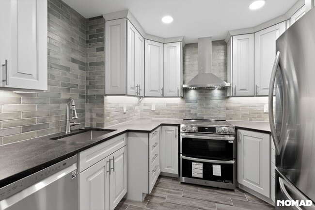 912 N Clarkson St, Denver, CO 80218 - photo 5