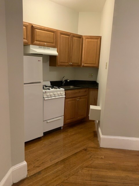 210 Hemenway St unit 26, Boston, MA 02115 - photo 2