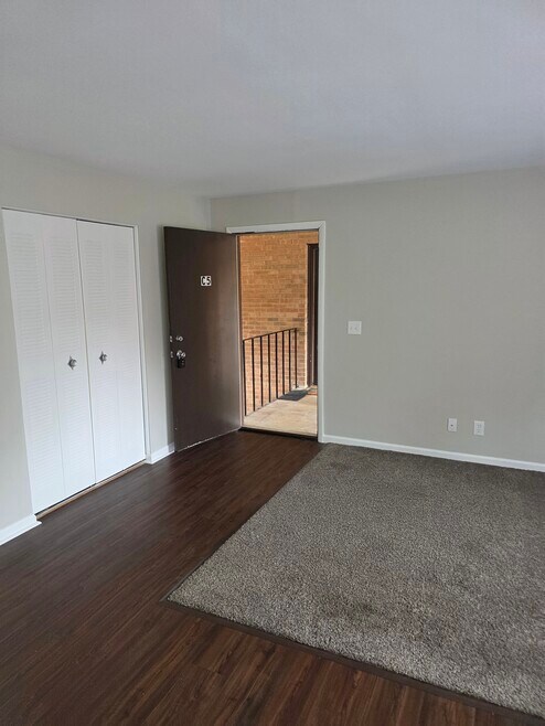 487 Catalina Dr unit C-5, Newark, OH 43055 - photo 1