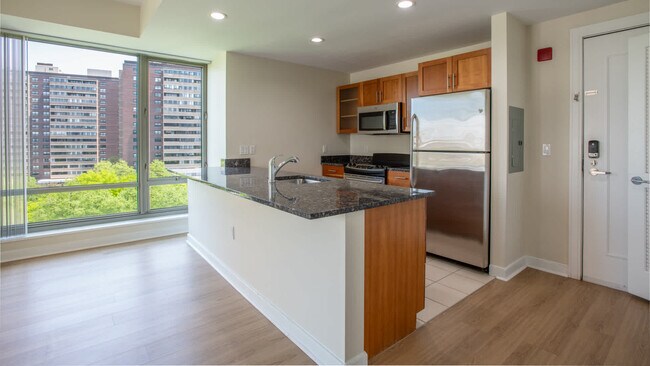 The West End Apartments, Boston, MA 02114 - photo 3