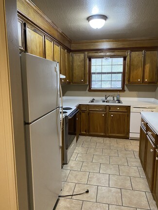 7 Hanberry Cove Unit 7 Hanberry Cove, Hattiesburg, MS 39402