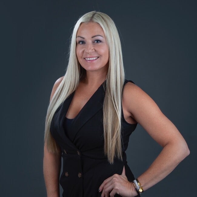 Agent Photo
