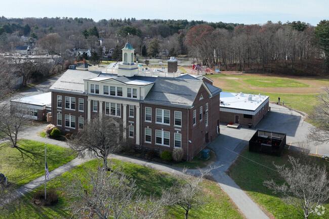 The Proctor School in Topsfield is located in the center of town.