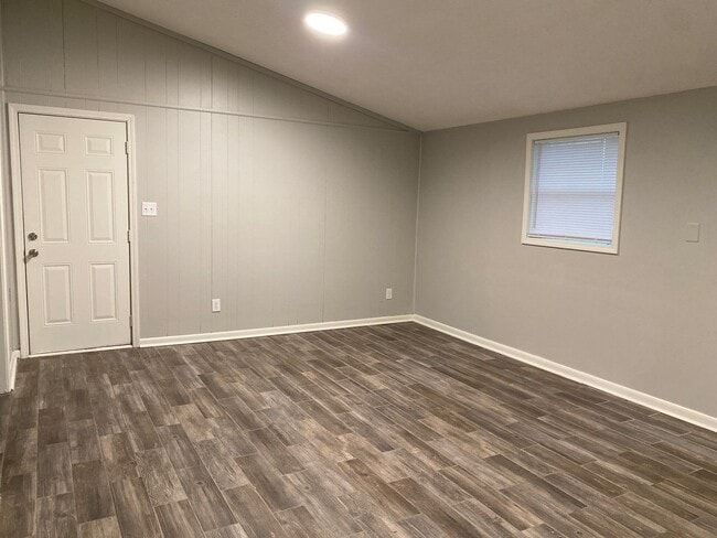 505 Pearson Dr, Jackson, TN 38305 - photo 3