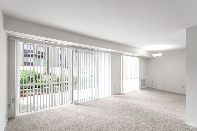 Heritage Square Apartments, New Carrollton, MD 20784 - photo 7