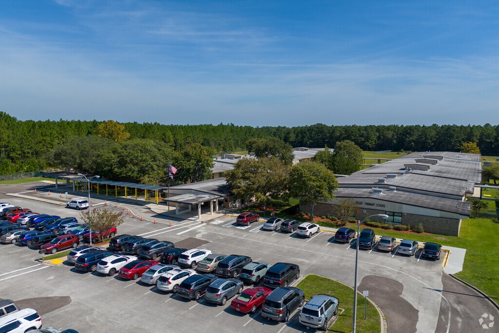 The Yulee Primary School is located in the Nassau County School District.