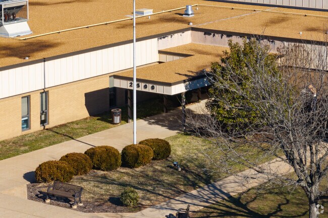 Lone Dell Elementary in Arnold, MO aligns with Missouri state standards.