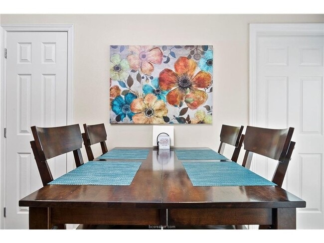 305 Holleman Dr E, College Station, TX 77840 - photo 4