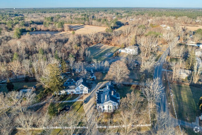 Chamberlain International School: Specialized education for diverse needs.