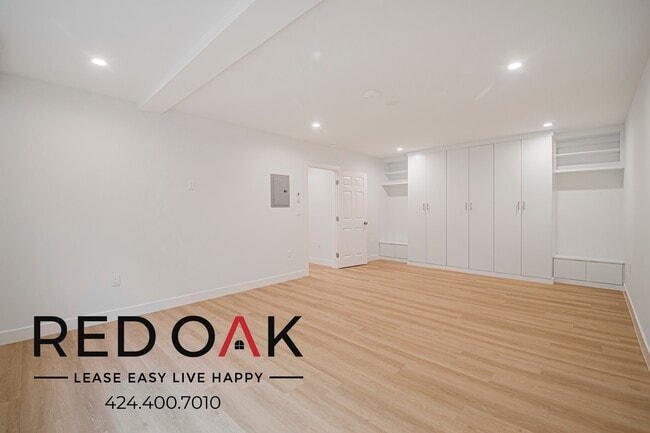 6738 Independence Ave unit A2, Canoga Park, CA 91303 - photo 2