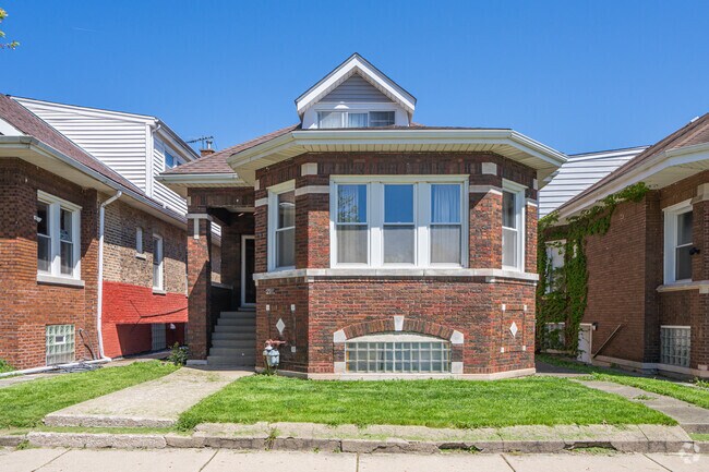 Residents take pride in properly maintaining their lawns in Auburn Gresham.