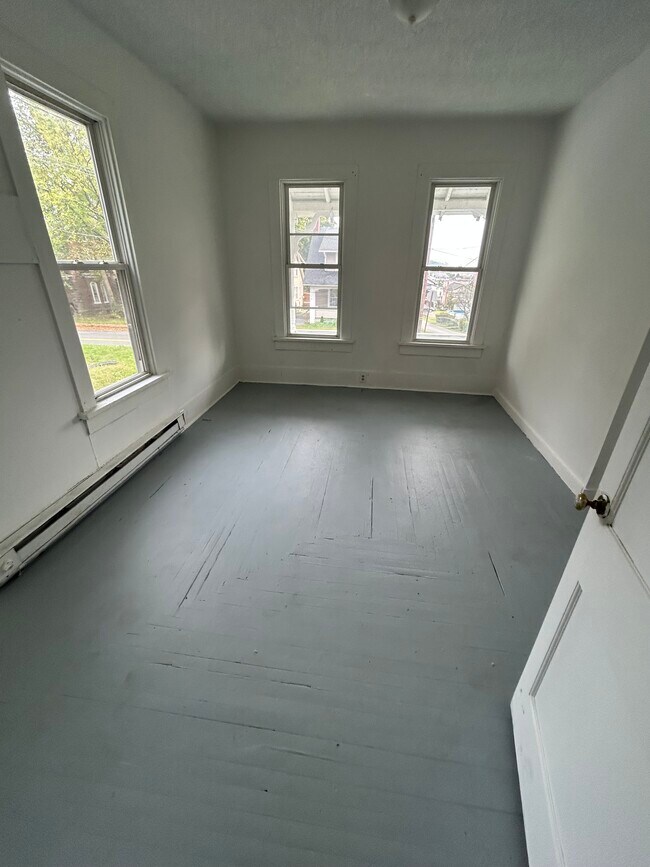 Front bed 1