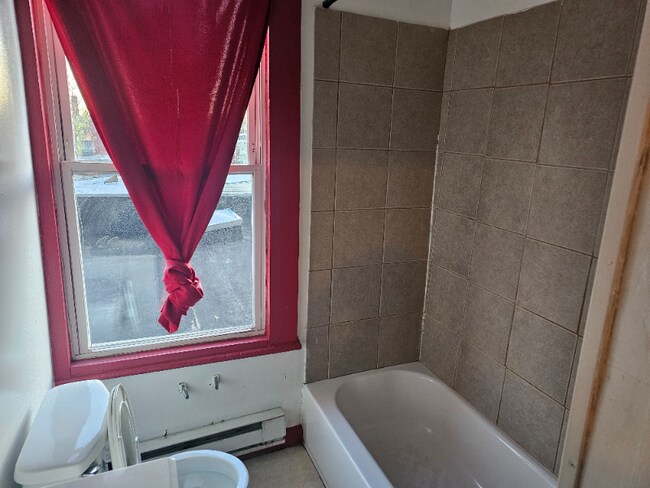 52 Clinton St unit 3, Albany, NY 12202 - photo 6