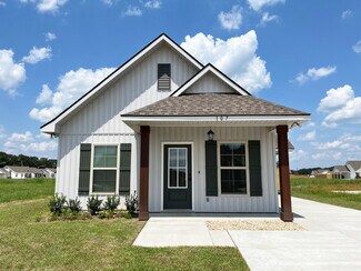 107 Yorktown Ct, Lafayette, LA 70507