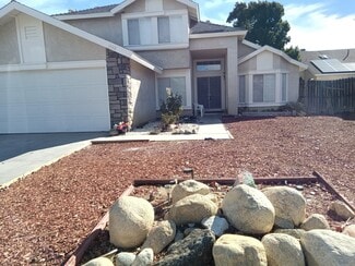 1558 Arnica Ln, Lancaster, CA 93535